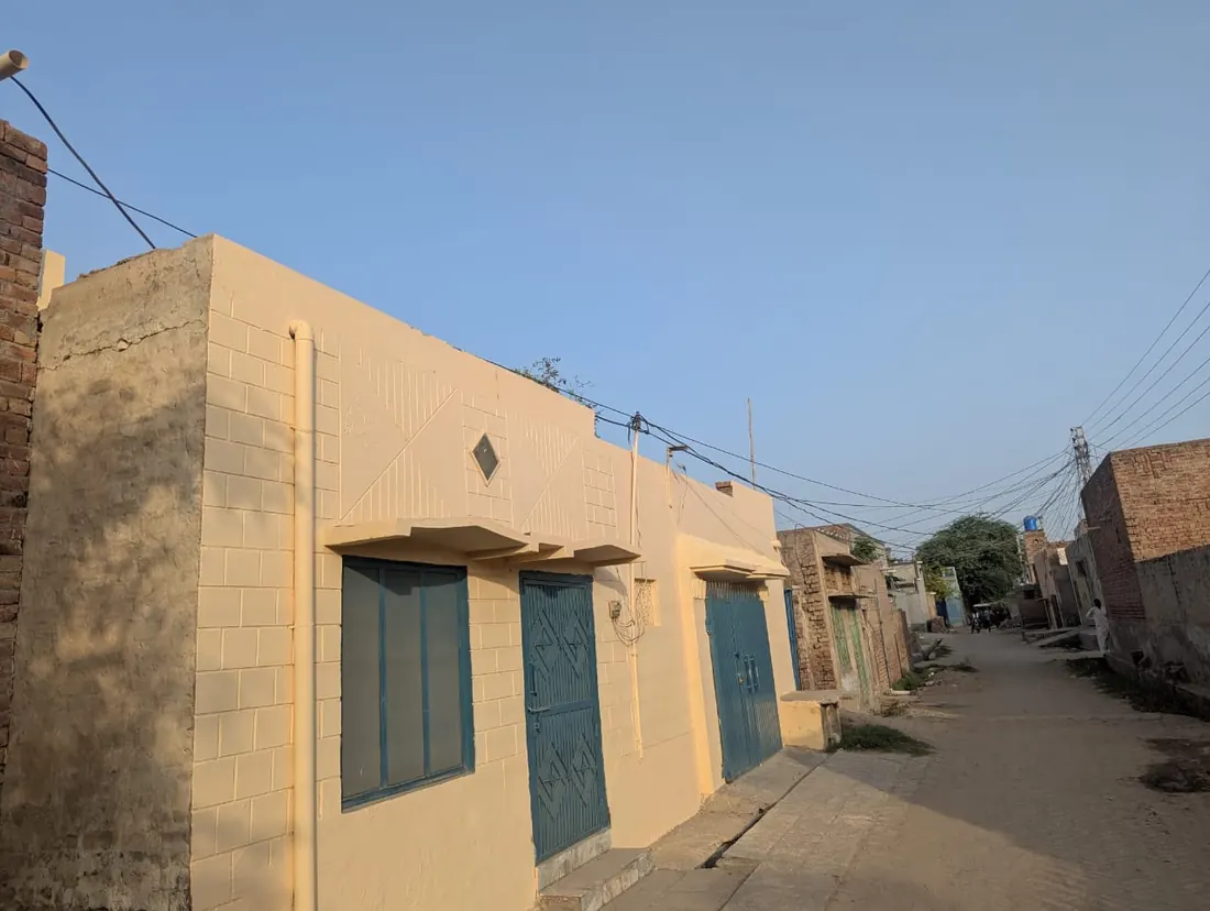 Building frontage and local lane